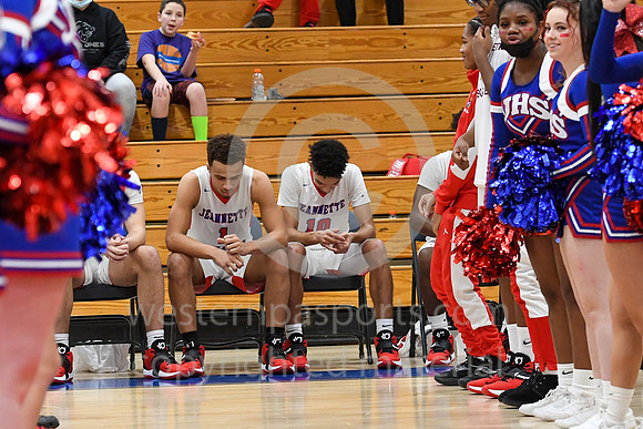 Boys Hoops_Jeannette vs GCC_20220212-KR1_0197