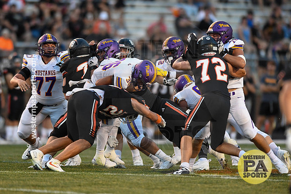 Football_Latrobe vs Plum_20240830-KR1_3358