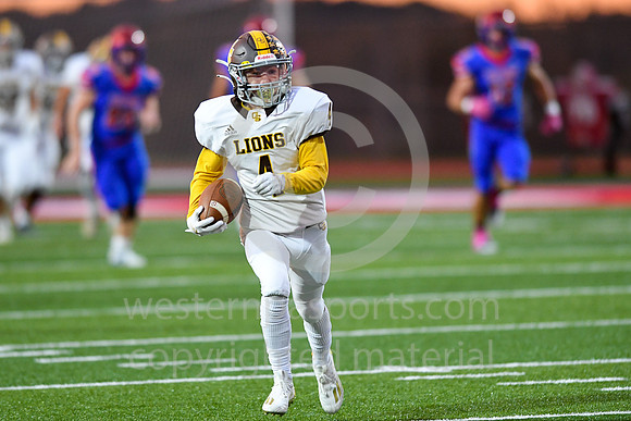 Football_Mt Pleasant vs Greensburg Salem_20220930-KR1_2771