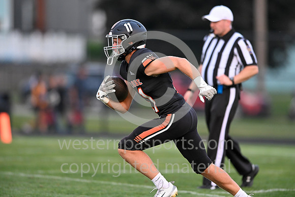 Football_Latrobe vs Norwin_20250905-KR3_5420