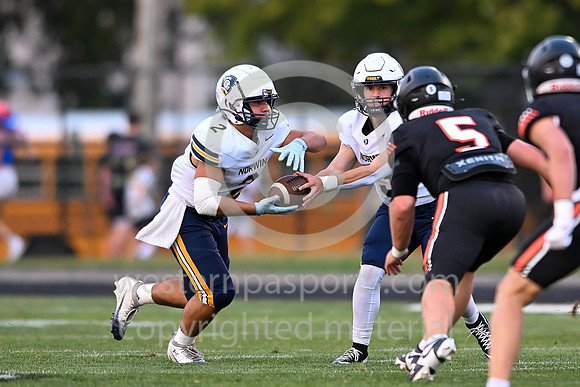 Football_Latrobe vs Norwin_20250905-KR3_5501