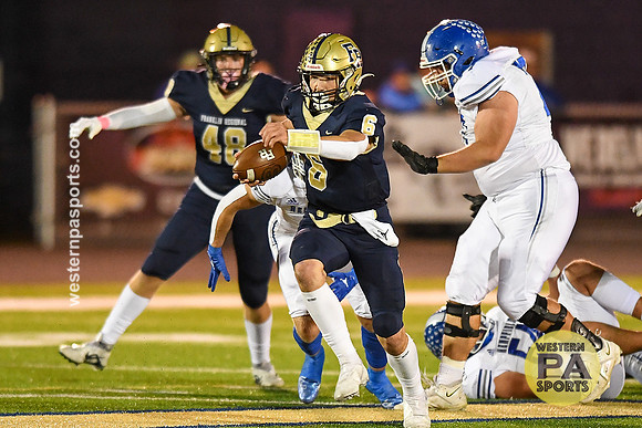 Football_FR vs Hempfield_20221014-KR1_0406