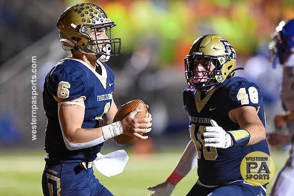 Football_FR vs Hempfield_20221014-KR1_0689
