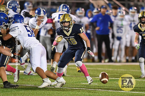 Football_FR vs Hempfield_20221014-KR1_0748