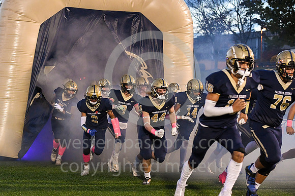 Football_FR vs Hempfield_20221014-WP1_8119