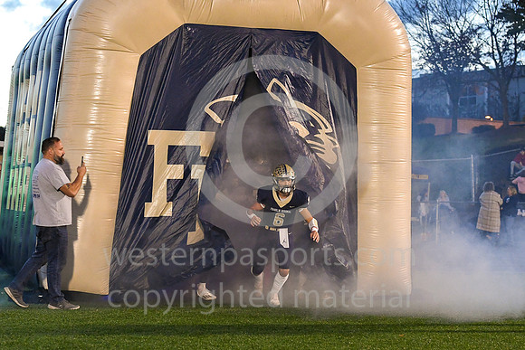 Football_FR vs Hempfield_20221014-WP1_8093