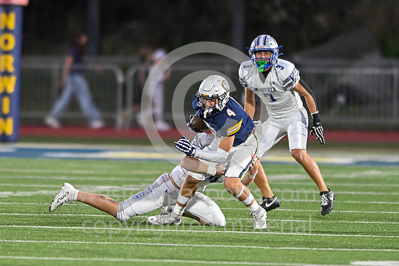 Football_Norwin vs Hempfield_20251003-KR2_7750