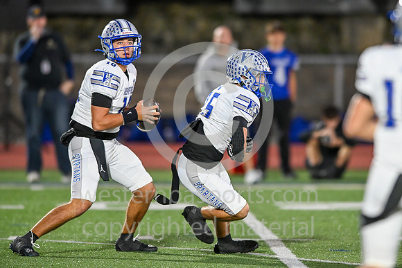 Football_Norwin vs Hempfield_20251003-KR2_7783