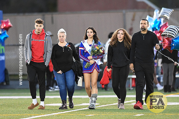 Football_Jeannette vs Springdale_20221021-KR1_5008