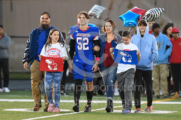 Football_Jeannette vs Springdale_20221021-KR1_4983