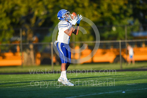 Football_Latrobe vs Hempfield_20220909-KR1_1804