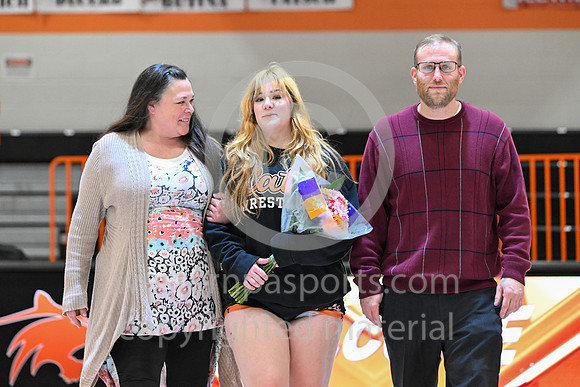 20260107-Girls Wrestling-Latrobe_BR-5918