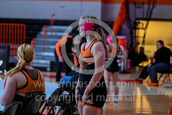 20260107-Girls Wrestling-Latrobe_BR-6194