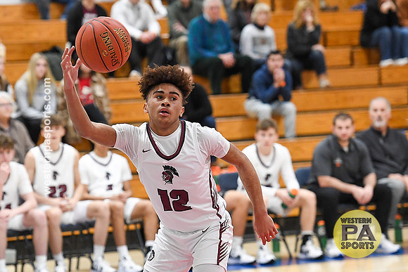 Boys Hoops_GCC vs Latrobe_20221210-KR1_1336