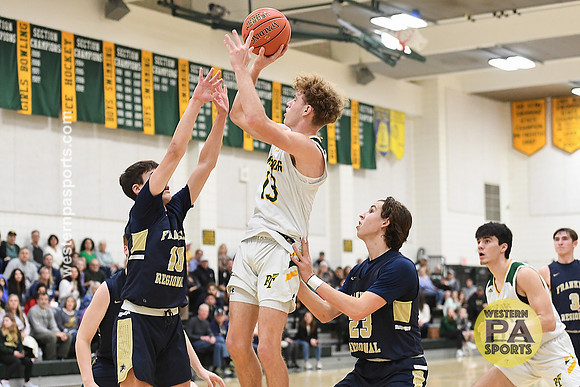 Boys Hoops_PT vs FR_20230103-KR1_8960