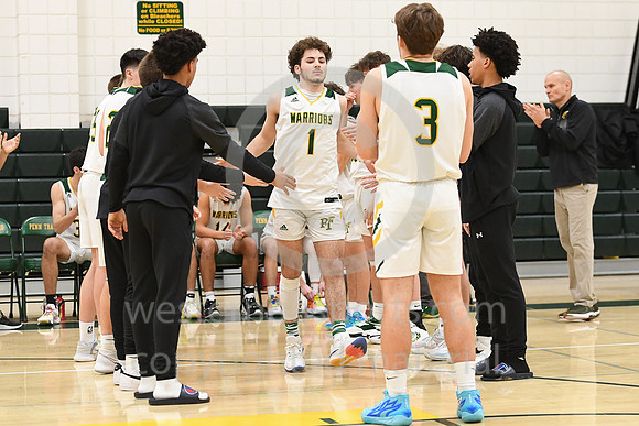 Boys Hoops_PT vs FR_20230103-KR1_8546