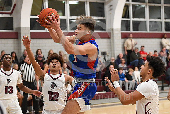 Boys Hoops_GCC vs Jeannette_20230106-KR1_0764
