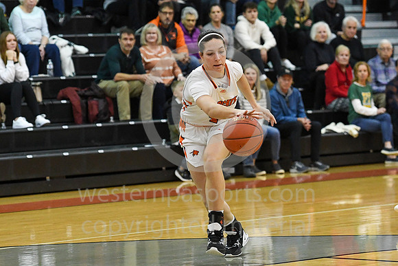 Girls Hoops_Latrobe vs PT_20230116-KR1_8337