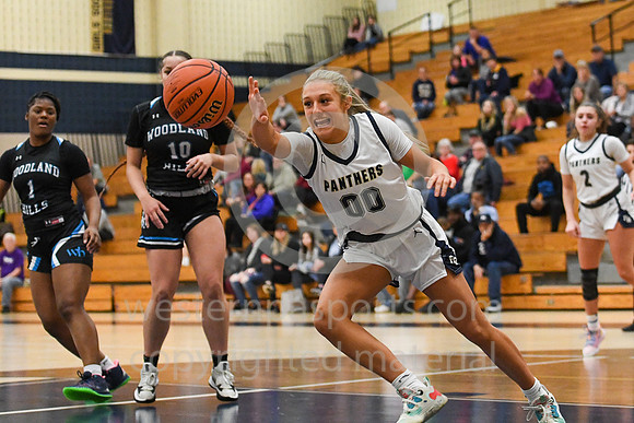 Girls Hoops_FR vs Woodland Hills_20230119-KR1_0652
