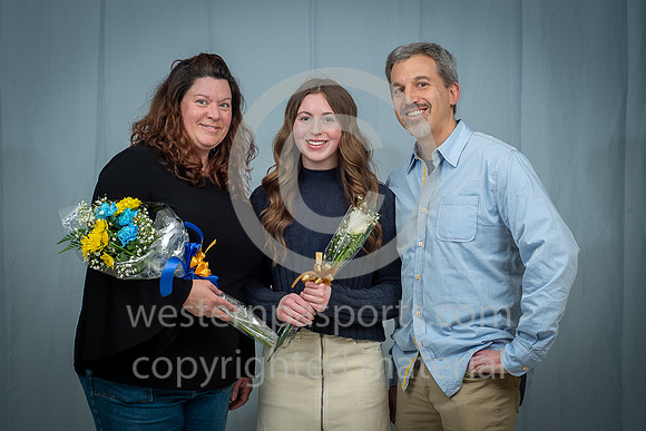 FR Swim Senior Night_20230203-KR5_1261