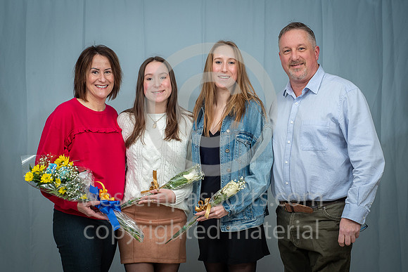 FR Swim Senior Night_20230203-KR5_1266