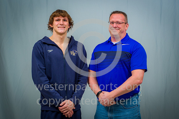 FRHS Swim Sr Night_20220127-KR5_8869