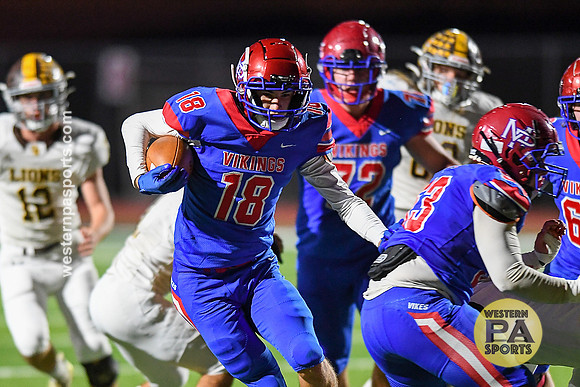 Football_Mt Pleasant vs Greensburg Salem_20220930-KR1_3179