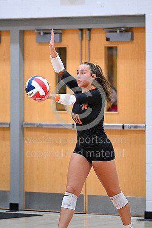092926 - LatrobeGirlsVolleyball--BR-4789