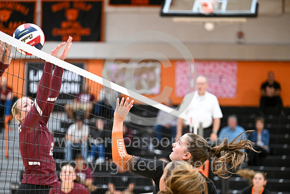 092926 - LatrobeGirlsVolleyball--BR-4760
