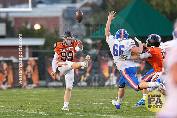 Football_Latrobe vs Armstrong_20240920-KR1_7214