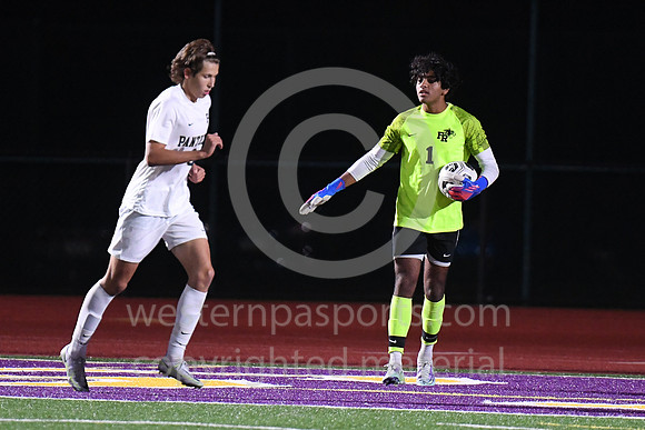 Boys Soccer_FR vs Plum_20220927-KR1_9406