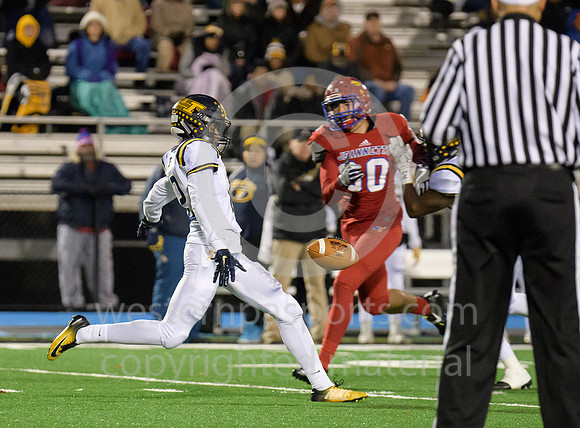 PIAA Football-Jeannette vs Farrell_20171201-KR1_9236