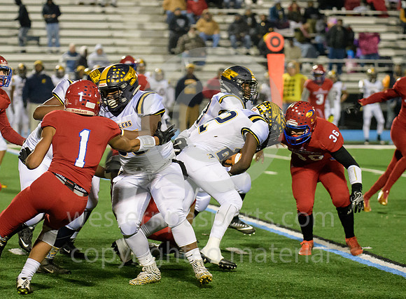PIAA Football-Jeannette vs Farrell_20171201-KR1_9302