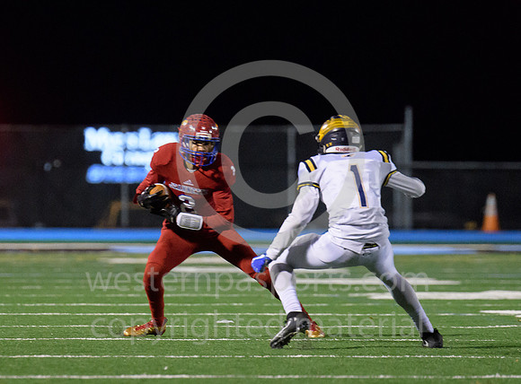 PIAA Football-Jeannette vs Farrell_20171201-KR1_9415