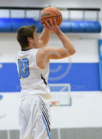 Boys Hoops_Penn-Trafford vs Seneca Valley_20171209-KR1_8020