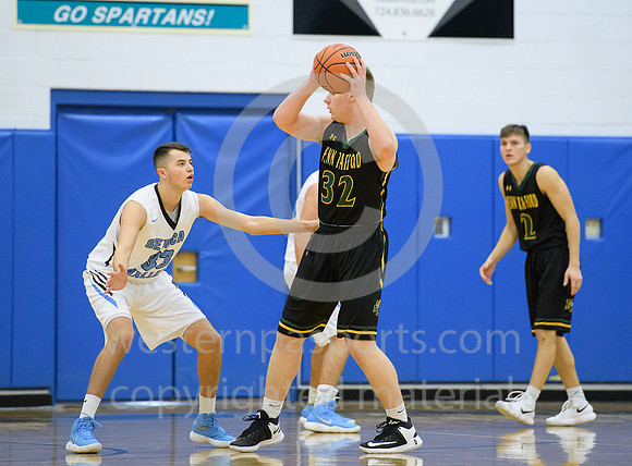 Boys Hoops_Penn-Trafford vs Seneca Valley_20171209-KR1_8048