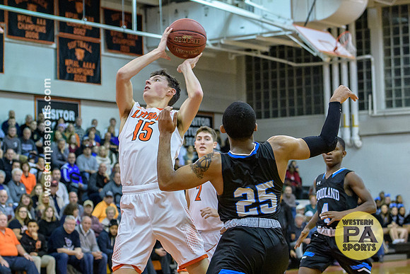 Boys Hoops-Latrobe vs Woodland Hills_20171215-KR1_9383