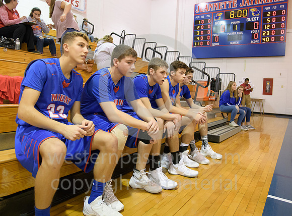 Boys Hoops_Jeannette vs Mt Pleasant_20171220-KR1_1882