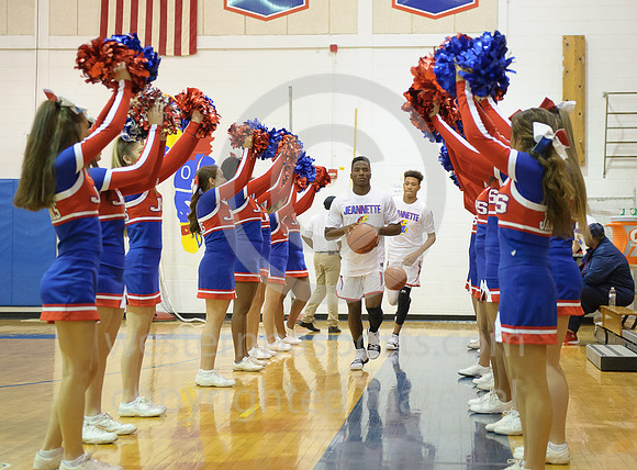 Boys Hoops_Jeannette vs Mt Pleasant_20171220-KR3_6018