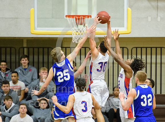Boys Hoops_Connellsville vs Laurel Highlands_20171229-KR1_5637