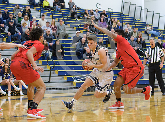 Basketball-Boys_Norwin vs Fox Chapel_20180130-KR1_9167
