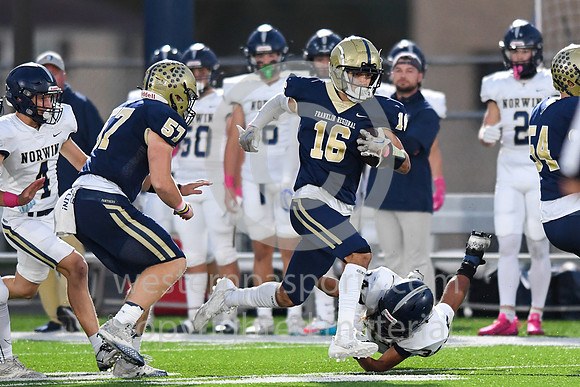 Football_FR vs Norwin_20231006-KR1_9898
