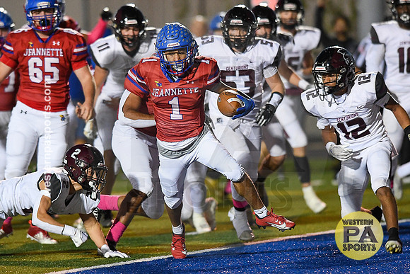 Football_Jeannette vs GCC_20231013-KR1_8630