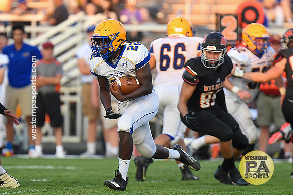 Football-Latrobe vs Derry_20210827-KR1_1286