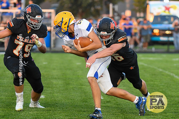 Football-Latrobe vs Derry_20210827-KR1_1460