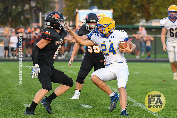 Football-Latrobe vs Derry_20210827-KR1_1451