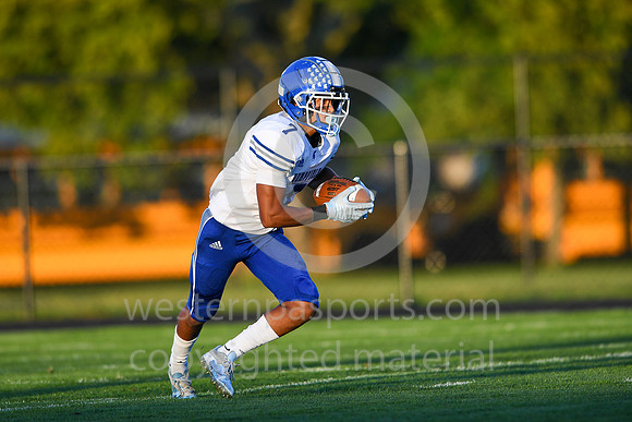 Football_Latrobe vs Hempfield_20220909-KR1_1809