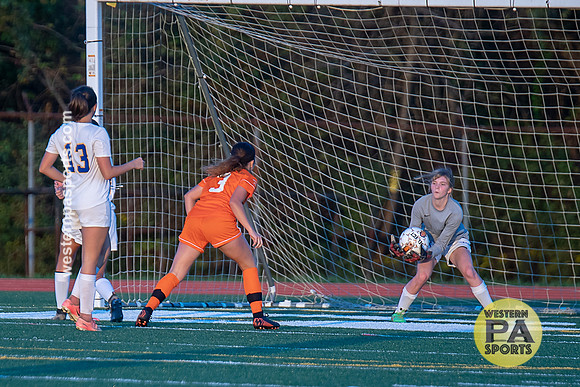 Soccer-Girls_Yough vs Derry_20180919-KR1_8975