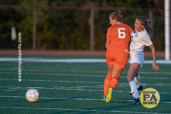 Soccer-Girls_Yough vs Derry_20180919-KR1_9009