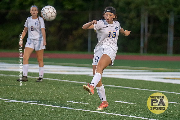 Soccer-Girls_Yough vs Derry_20180919-KR1_9375